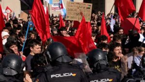 La extrema izquierda la lía en La Coruña contra VOX y la Policía/redes sociales