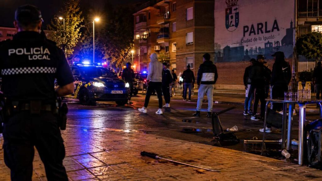 Bandas latinas, machetazos y asesinatos en Parla: la inseguridad acorrala al municipio del alcalde socialista Ramón Jurado