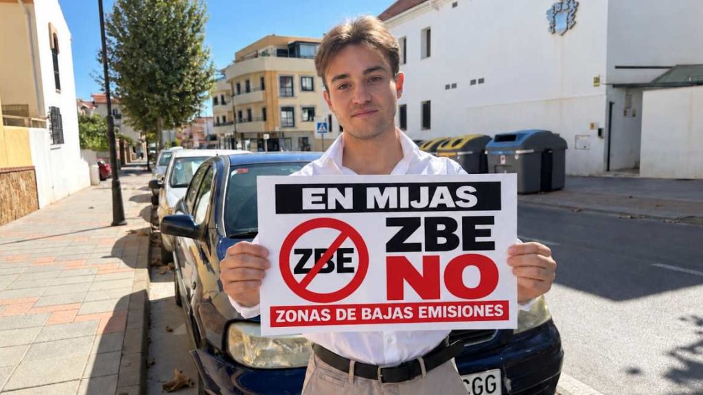 VOX frena la zona de bajas emisiones en Mijas y evita restricciones y multas a los conductores