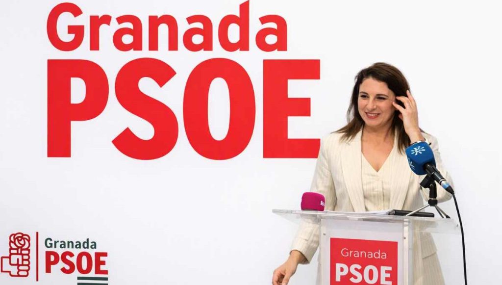 Hipocresía del PSOE: su candidata ‘buitre’ de Granada acumula 18 inmuebles y tres comunidades de alquiler mientras ataca a los rentistas