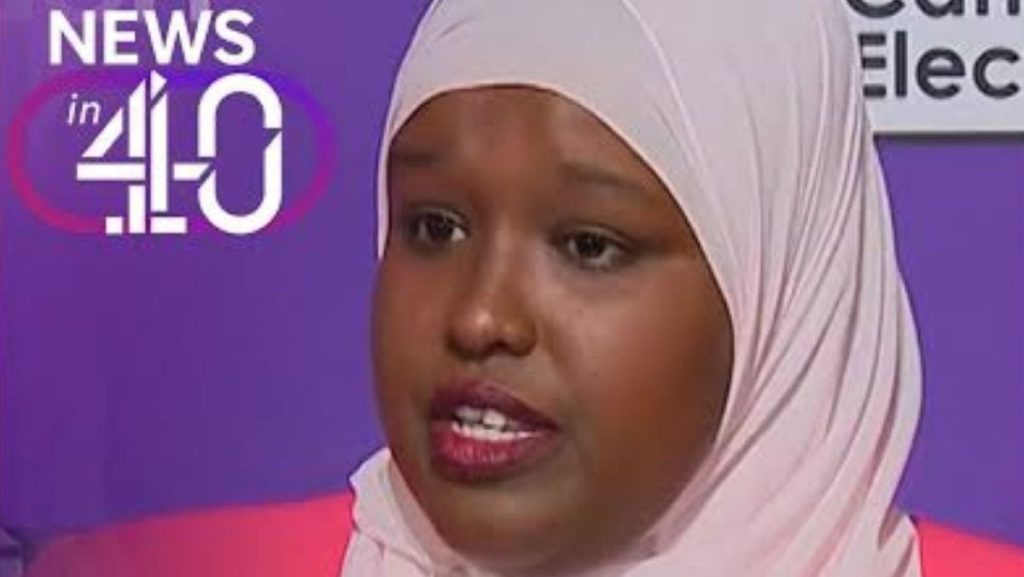 De refugiada somalí a la Cámara de los Comunes: el Laborismo profundiza la deriva multicultural y el colapso del feudo de Starmer